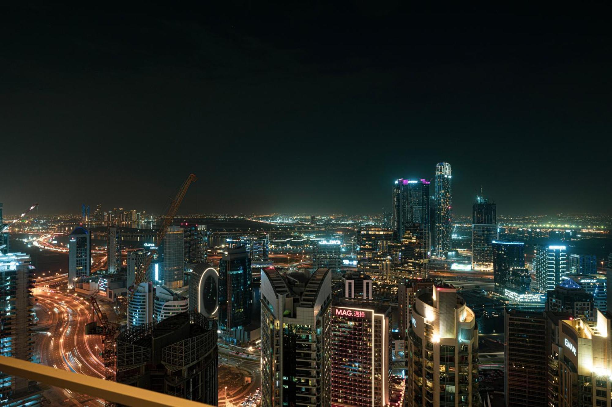 Smartstay At Burj Royale - Full Burj Khalifa View - Brand New Luxury Apartments Дубай Екстериор снимка
