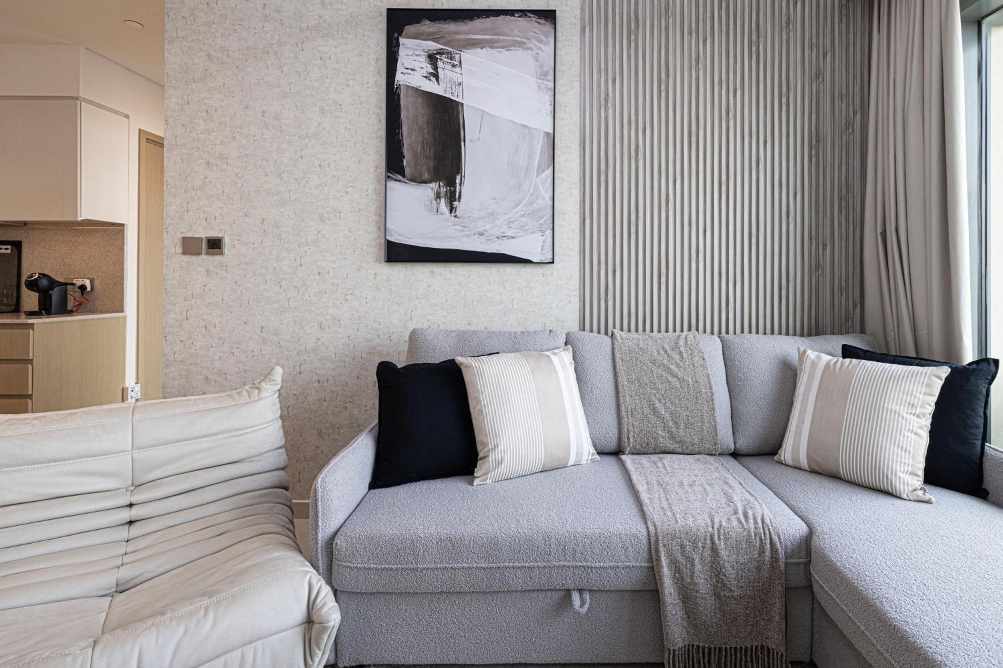 Smartstay At Burj Royale - Full Burj Khalifa View - Brand New Luxury Apartments Дубай Екстериор снимка