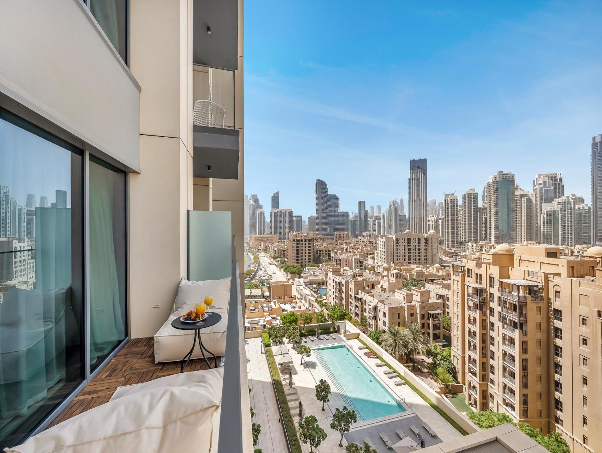 Smartstay At Burj Royale - Full Burj Khalifa View - Brand New Luxury Apartments Дубай Екстериор снимка