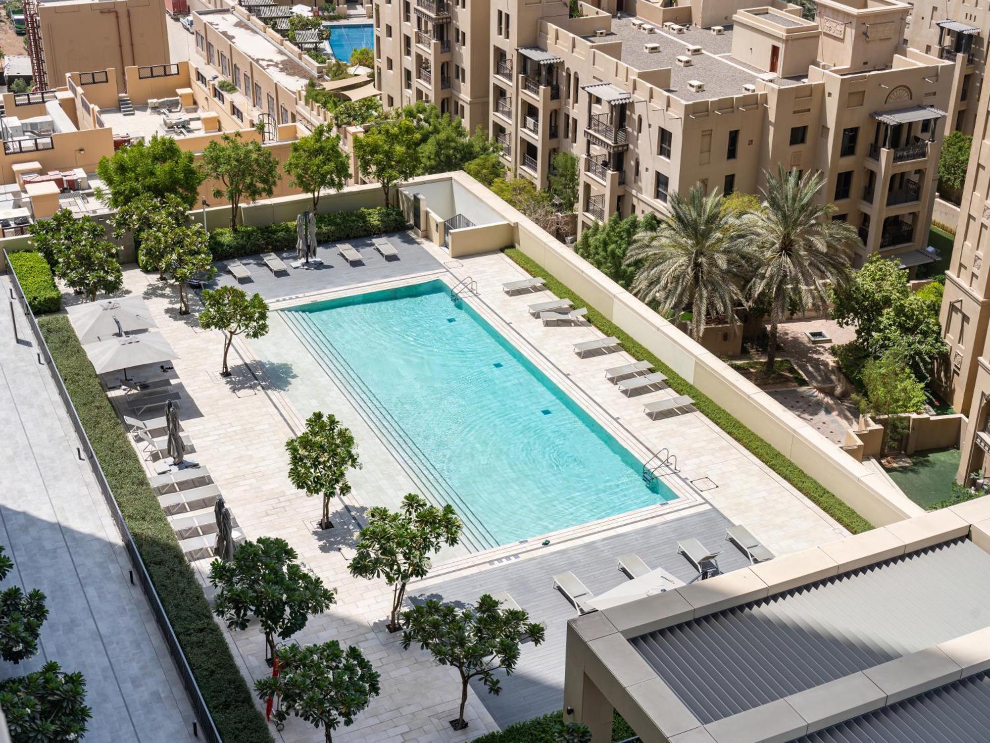 Smartstay At Burj Royale - Full Burj Khalifa View - Brand New Luxury Apartments Дубай Екстериор снимка